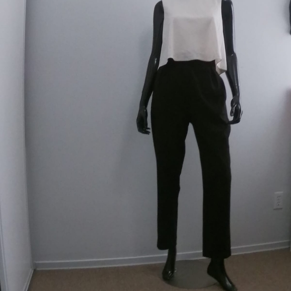 White & Black two-tone jumpsuit Size 6 (G) - Picture 8 of 12